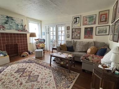 Main picture of 5854 Alderson St