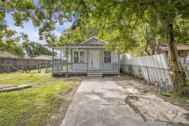 Main picture of 4718 Palmetto St