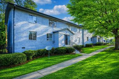 Main picture of 2065 Alison Ct SW
