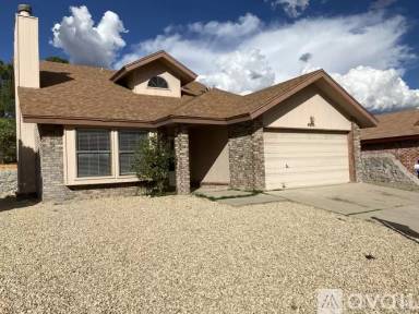 Main picture of 4886 Beryl St