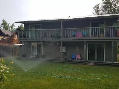 Main picture of 409 S River St