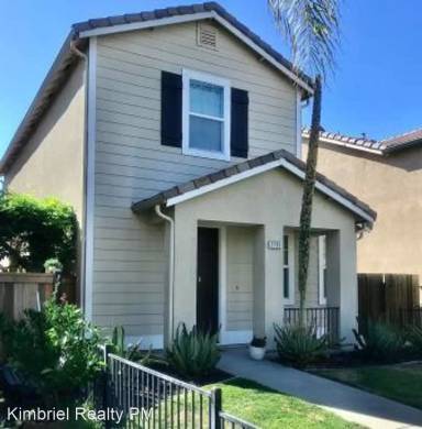 Main picture of 2796 Crested St
