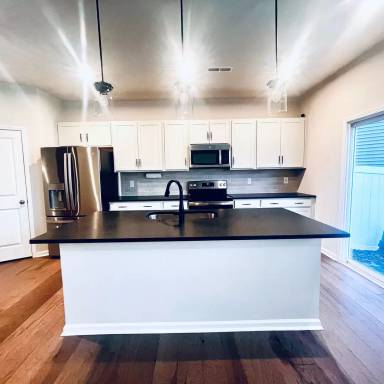 Main picture of 3162 Hutton Gardens Ln