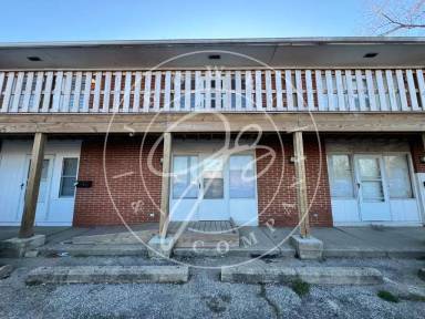 Main picture of 2565 W Bancroft St