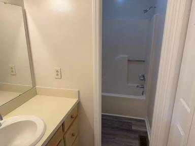 Main picture of 106 S Forest Dr