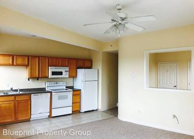 Main picture of 646 North St