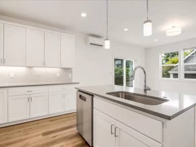 Main picture of 8438 SE 21st Ave