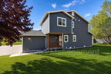 Main picture of 2460 Wheeler Dr