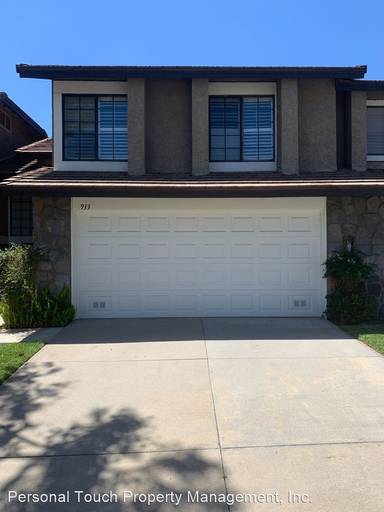 Main picture of 931 Sandstone Dr