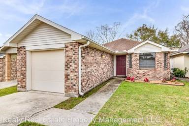 Main picture of 124 Sandest Dr