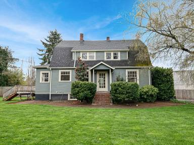 Main picture of 8904 SE 55th Ave
