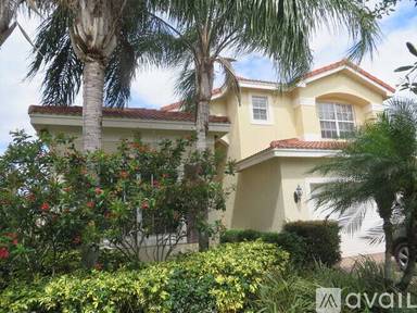 Main picture of 2012 Grey Falcon Cir SW
