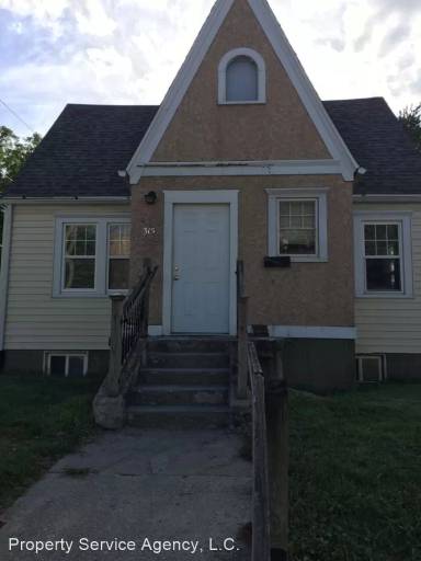 Main picture of 303 Hayward Ave