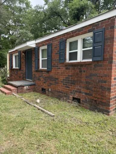 Main picture of 1048 Brooks Rd