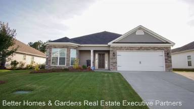 Main picture of 208 Carlow Dr