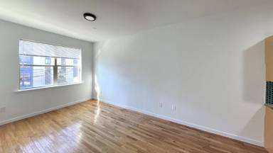 Main picture of 4021 Baring St