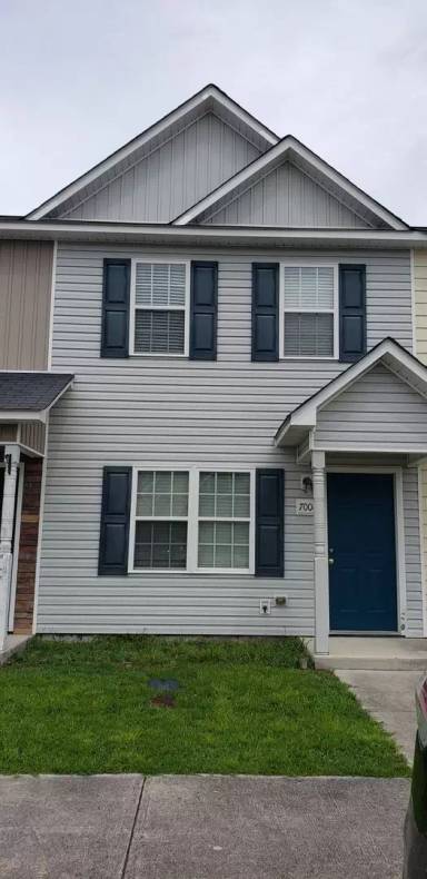 Main picture of 7005 Banister Loop