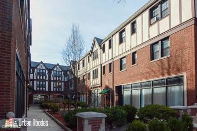 Main picture of 894-896 Green Bay Rd