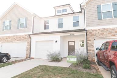 Main picture of 4902 Cannon Crossing Way