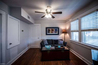 Main picture of 1711 Milan St