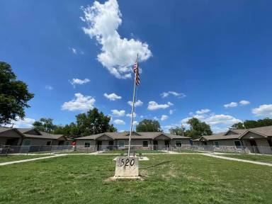 Main picture of 520 W 11th St