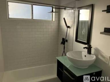 Main picture of 1447 W 35th Pl