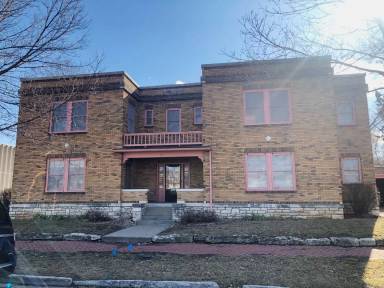 Main picture of 501 Houston St