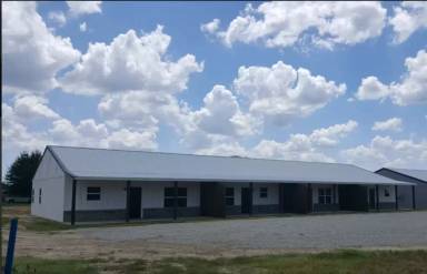 Main picture of 14227 County Road 452