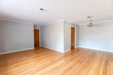 Main picture of 715 Camilla Dr