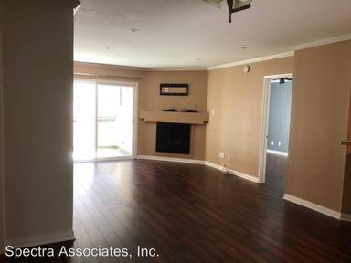 Main picture of 21500 Burbank Blvd
