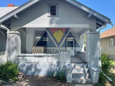 Main picture of 2314 N Grand Ave