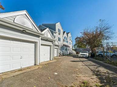 Main picture of 249 East Ave