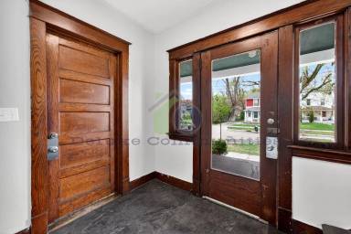 Main picture of 434 Worden St SE