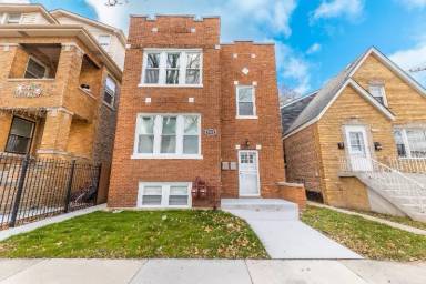 Main picture of 7118 S Talman Ave