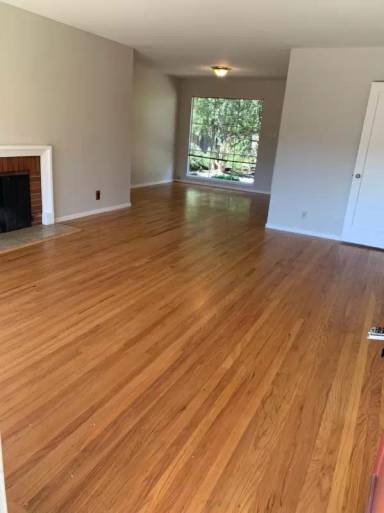 Main picture of 2 De Bell Ct