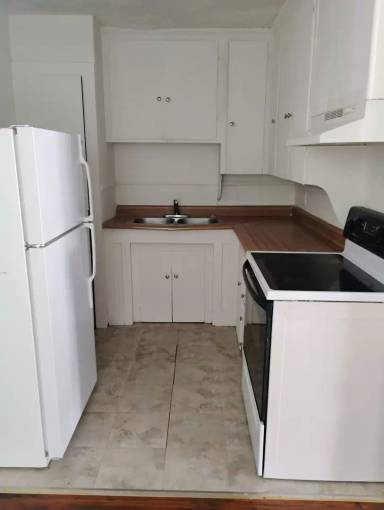 Main picture of 907 Mimosa St