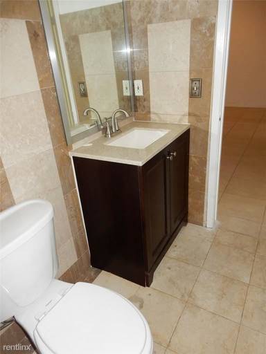 Main picture of 7112 SW 113th Ave