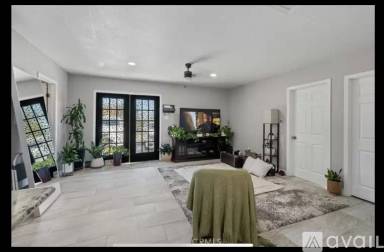 Main picture of 15063 Mauna Loa St