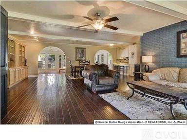 Main picture of 10822 Waverland Dr