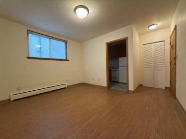Main picture of 647 Cleveland Ave S
