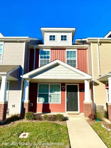 Main picture of 292 Alexander Blvd