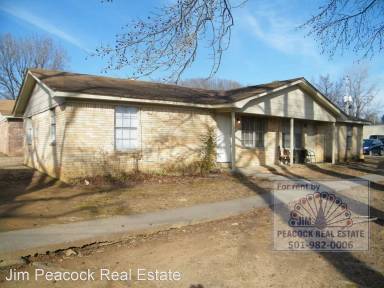 Main picture of 900 N Jeff Davis St