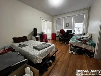 Main picture of 1167 Boylston St