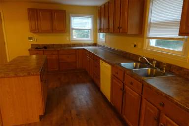 Main picture of 46 Interurban Ave