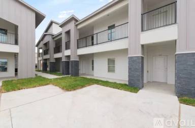 Main picture of 2107 Village Center Dr