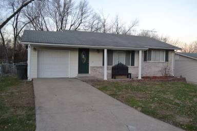 Main picture of 10 Countryside Dr