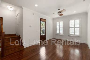 Main picture of 261 Coming St