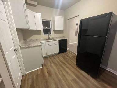 Main picture of 726 E 8th St N