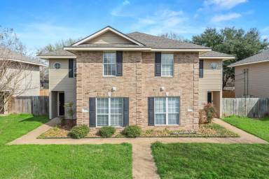 Main picture of 1207 Oney Hervey Dr