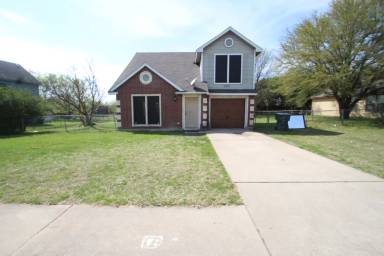 Main picture of 2313 Lazy Ridge Dr